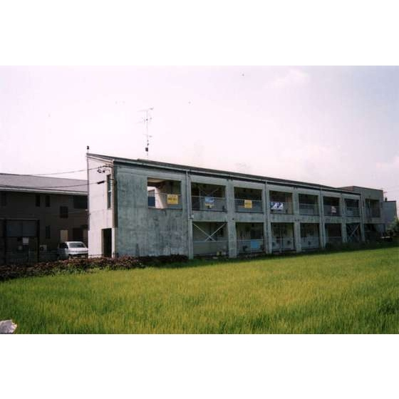 岐阜市北鶉４丁目のアパートの外観