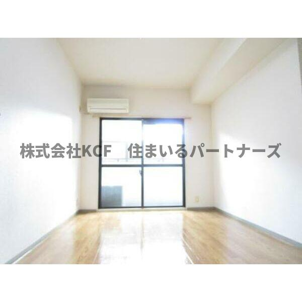 メゾン・ド・プレミスの居間・リビング|おしゃれなリビングです