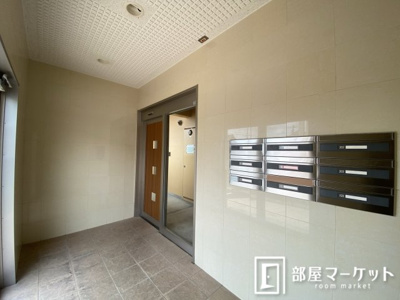 【ロビー】 | エメラルドホーム