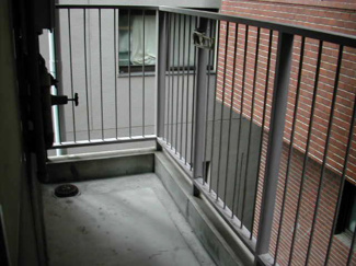 【バルコニー】