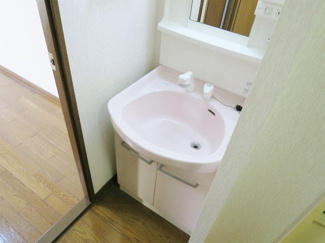 【洗面所】