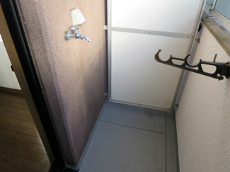 【バルコニー】