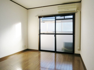 【居間・リビング】