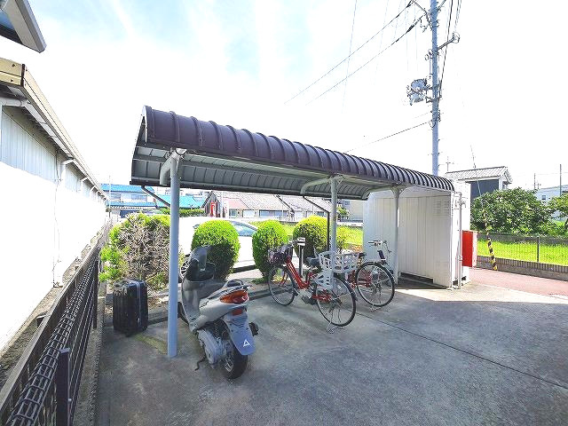 メゾン・ポナールのその他共用部分|自転車置き場