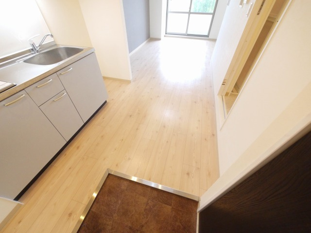 グランスター大宮の玄関