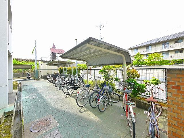 楠本ビルのその他共用部分|自転車置き場です