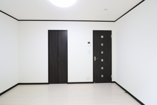 メゾン・ドゥ・フォレストの寝室|ゆとりの広さです