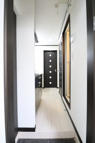 メゾン・ドゥ・フォレストの玄関|落ち着いた玄関です