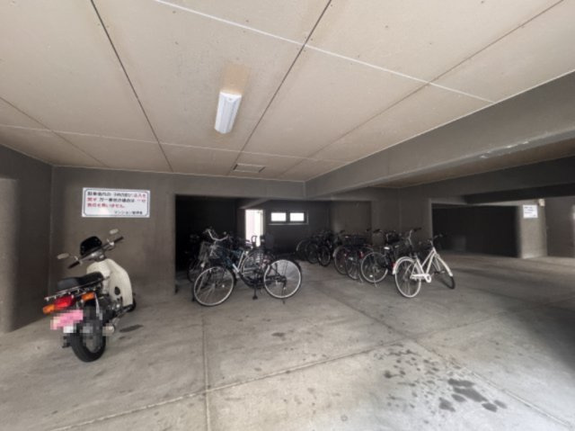 公園マンションのその他共用部分|400㏄バイク可