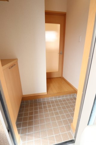 ソレアード新横浜の玄関