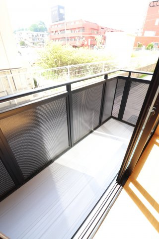 ソレアード新横浜のバルコニー