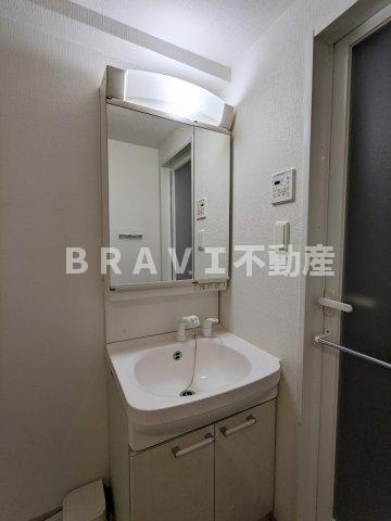 レジュールアッシュ大阪城WEST BRAVI不動産の独立洗面台|【レジュールアッシュ大阪城WEST】