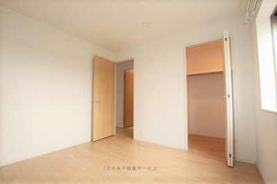 【洋室】 | マーヴェラス・Ⅰ | 落ち着いた色調の北側洋室です
ラ・カーザドルチェⅢ　103号室　2019/3/28撮影