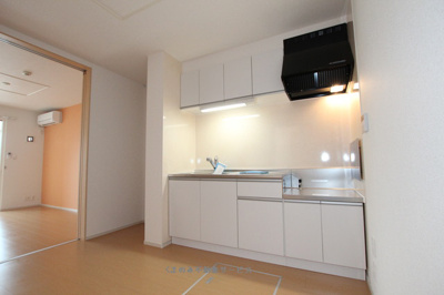【キッチン】 | ソレイユ・タカクラ | キッチンです
ソレイユ・タカクラ　102号室　2014/4/26撮影
