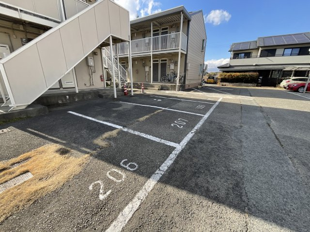 【駐車場】 | クレールハサマ | 駐車場です