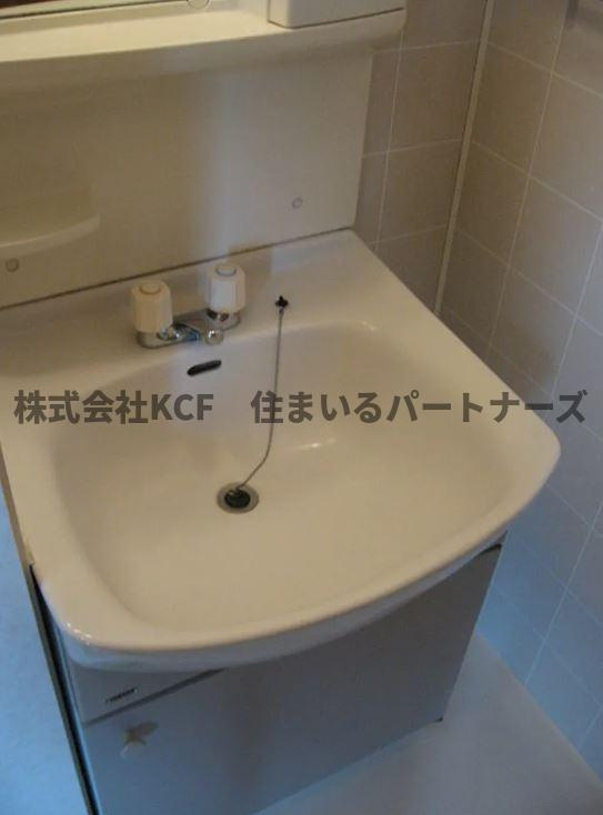 ヴィラ小森野の独立洗面台|独立洗面台、朝の身支度には欠かせません