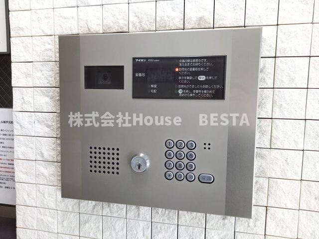 アスヴェル神戸元町海岸通のエントランス