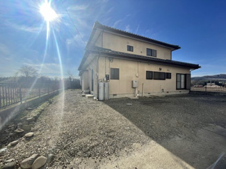 【前面道路含む現地写真】 | 高崎市本郷町 | ■土地面積422.26㎡！駐車スペースとしても広々使用できます！！