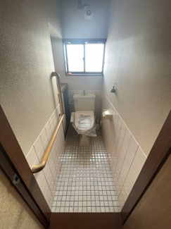 【トイレ】 | 高崎市本郷町 | ■1階トイレリフォーム済み！手すりも付いてます！