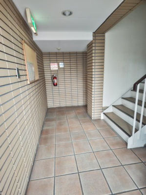 【ロビー】 | エリトール津田 | ゆとりのあるロビーです