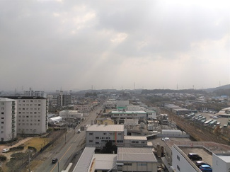 【展望】 | 高層階からの景色はこのお部屋の特権です♪
全面に高いマンションなどがなく開放的な眺望がひろがります。