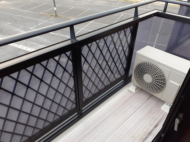 サンハイツ長者ヶ台Ｂ棟のバルコニー