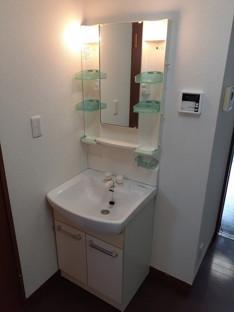 サンハイツ長者ヶ台Ｂ棟の洗面所