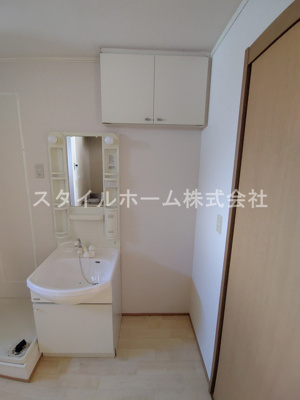 【設備】 | ビバ花田 A | 別部屋写真です。