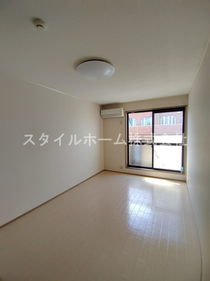 【寝室】 | ビバ花田 A | 別部屋写真です。