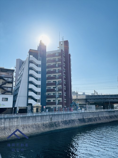 ロマネスクステーションプラザ博多の外観