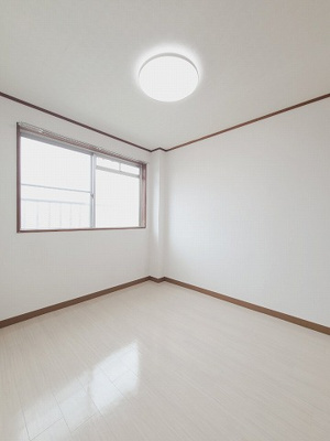 【寝室】 | サンコーポ西津田