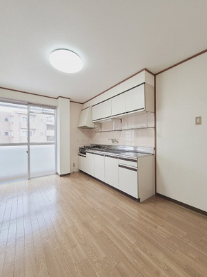 【居間・リビング】 | サンコーポ西津田