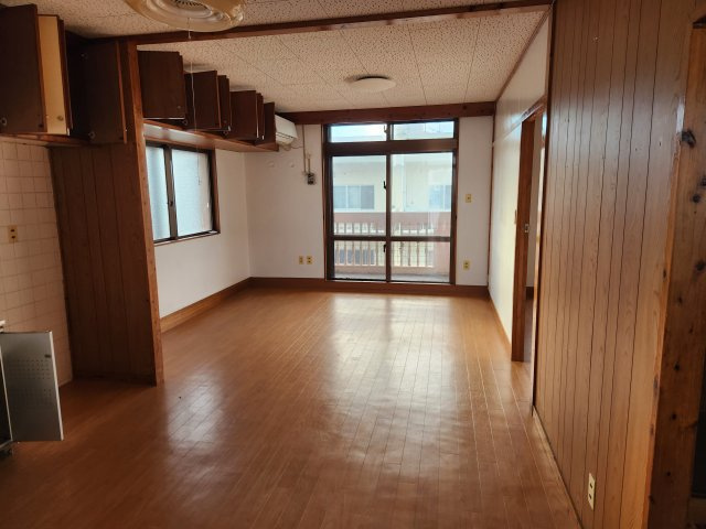 【居間・リビング】 | あらぐすくマンション