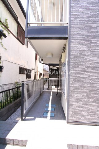 宿河原のエントランス