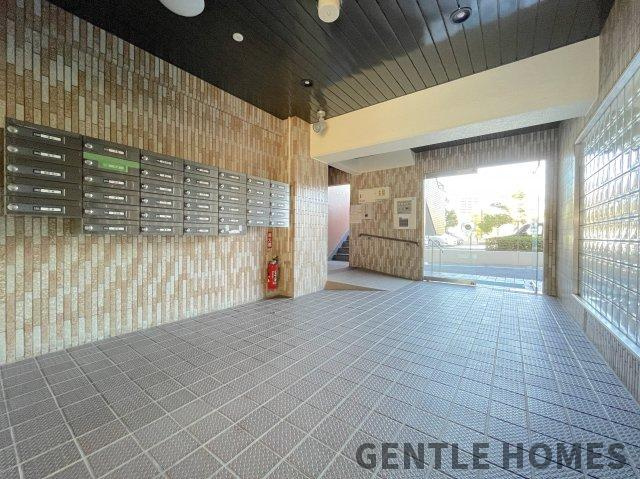 オリエントハイツ大橋のエントランス