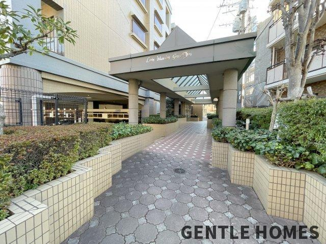 ロワールマンショングレイス井尻のエントランス