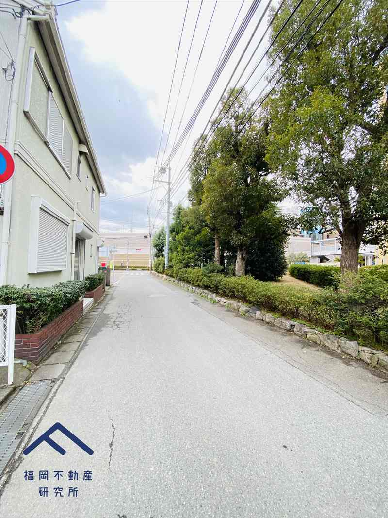 アンピール竹下の周辺
