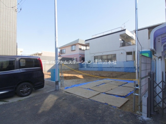 【前面道路含む現地写真】