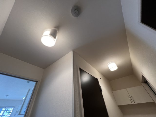 グリーンエクセルⅢのロビー|玄関ホールセンサーライト