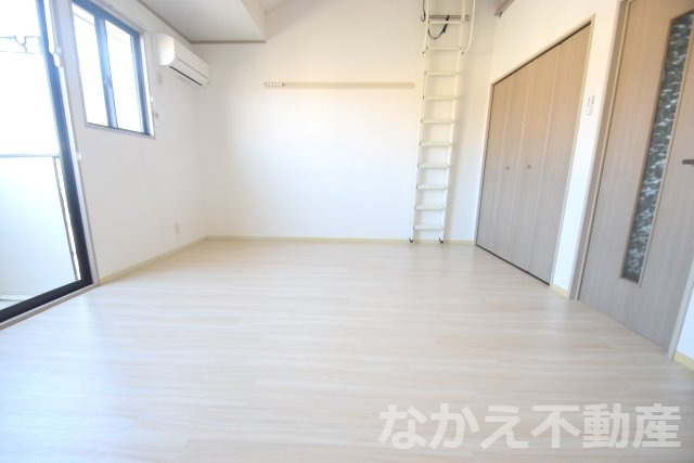 【洋室】 | 個人の部屋や寝室として使える洋室です