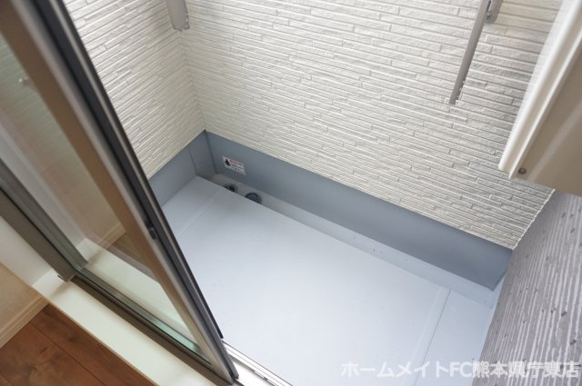 熊本市中央区坪井４丁目のアパートのバルコニー