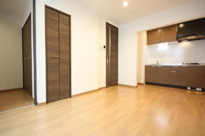 【居間・リビング】 | SMILEAX吉塚(スマイラックスヨシヅカ) | 別号室の写真になります。現況優先。