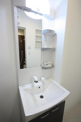 【独立洗面台】 | SMILEAX吉塚(スマイラックスヨシヅカ) | 別号室の写真になります。現況優先。