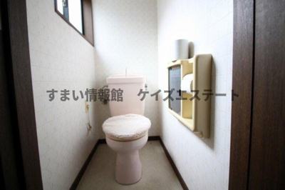 【トイレ】 | 太田市安良岡町　診療所併用中古戸建 | 控室トイレ☆