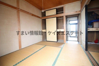 【和室】 | 太田市安良岡町　診療所併用中古戸建 | 西側：和室6帖☆優しいコントラストで癒されます☆