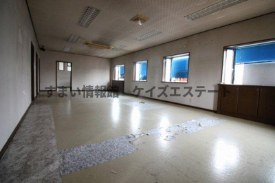 【その他】 | 太田市安良岡町　診療所併用中古戸建 | 約27.5帖の広々とした診察室となっております☆