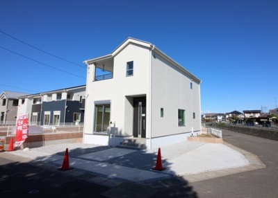 【外観】 | 太田市富若町　新築住宅 | 【1号棟】同社施工例：パターン・色・建物配置は異なります。