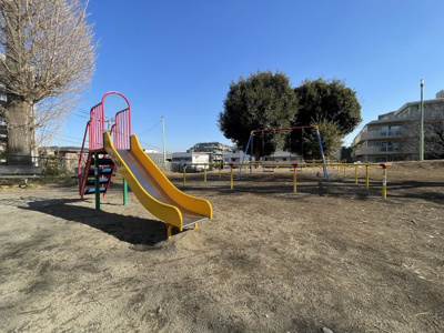 【周辺】 | プレシス鷺沼ヒルズ | マンション隣接の土橋４丁目公園です。