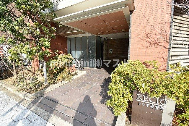 レシオ安堂寺のエントランス
