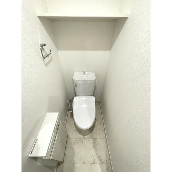 熊本市中央区新町３丁目の賃貸マンションのトイレ